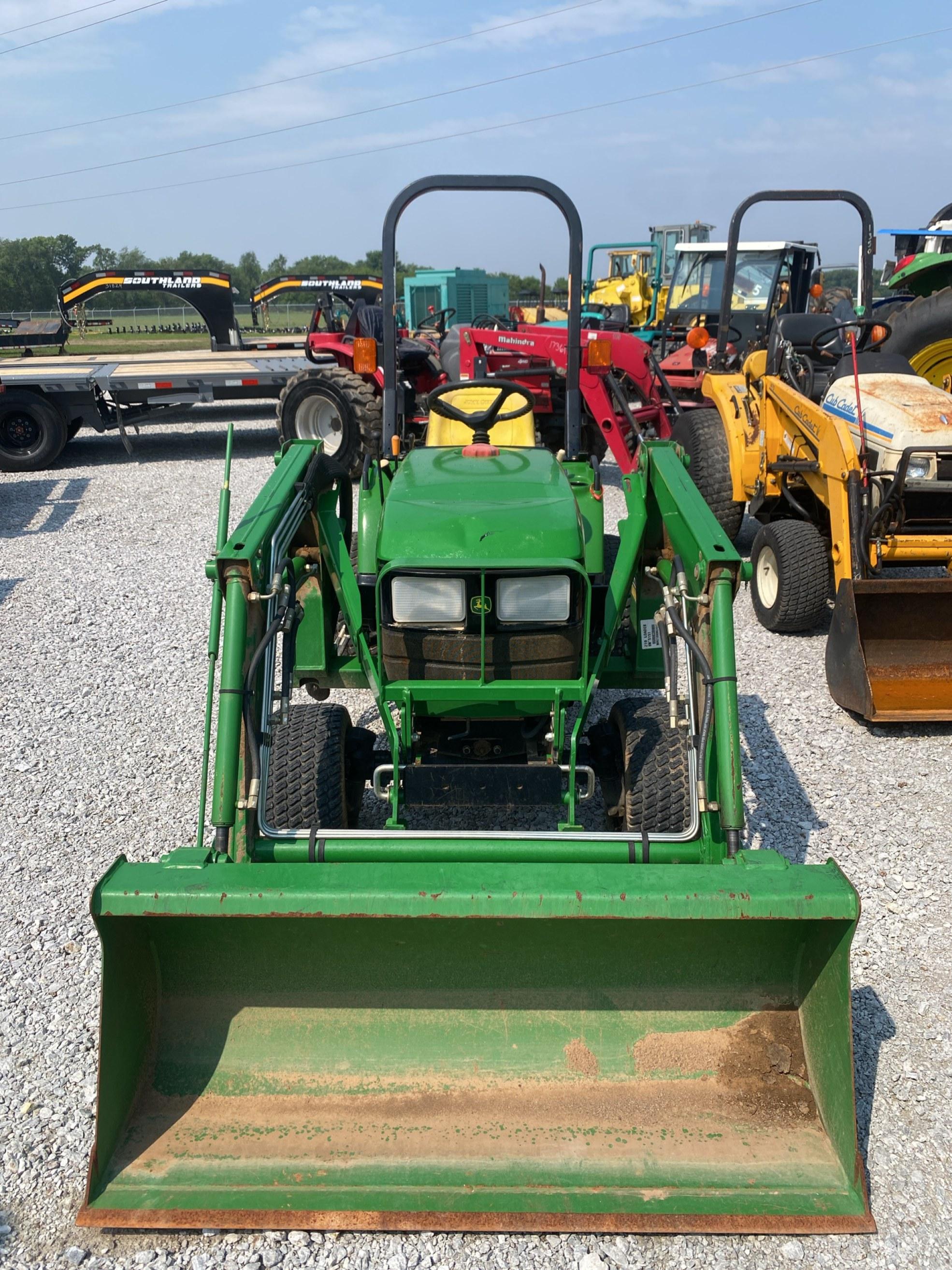 John Deere 2210 Loader Tractor