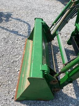 John Deere 2210 Loader Tractor