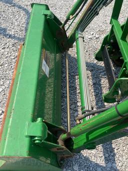 John Deere 2210 Loader Tractor