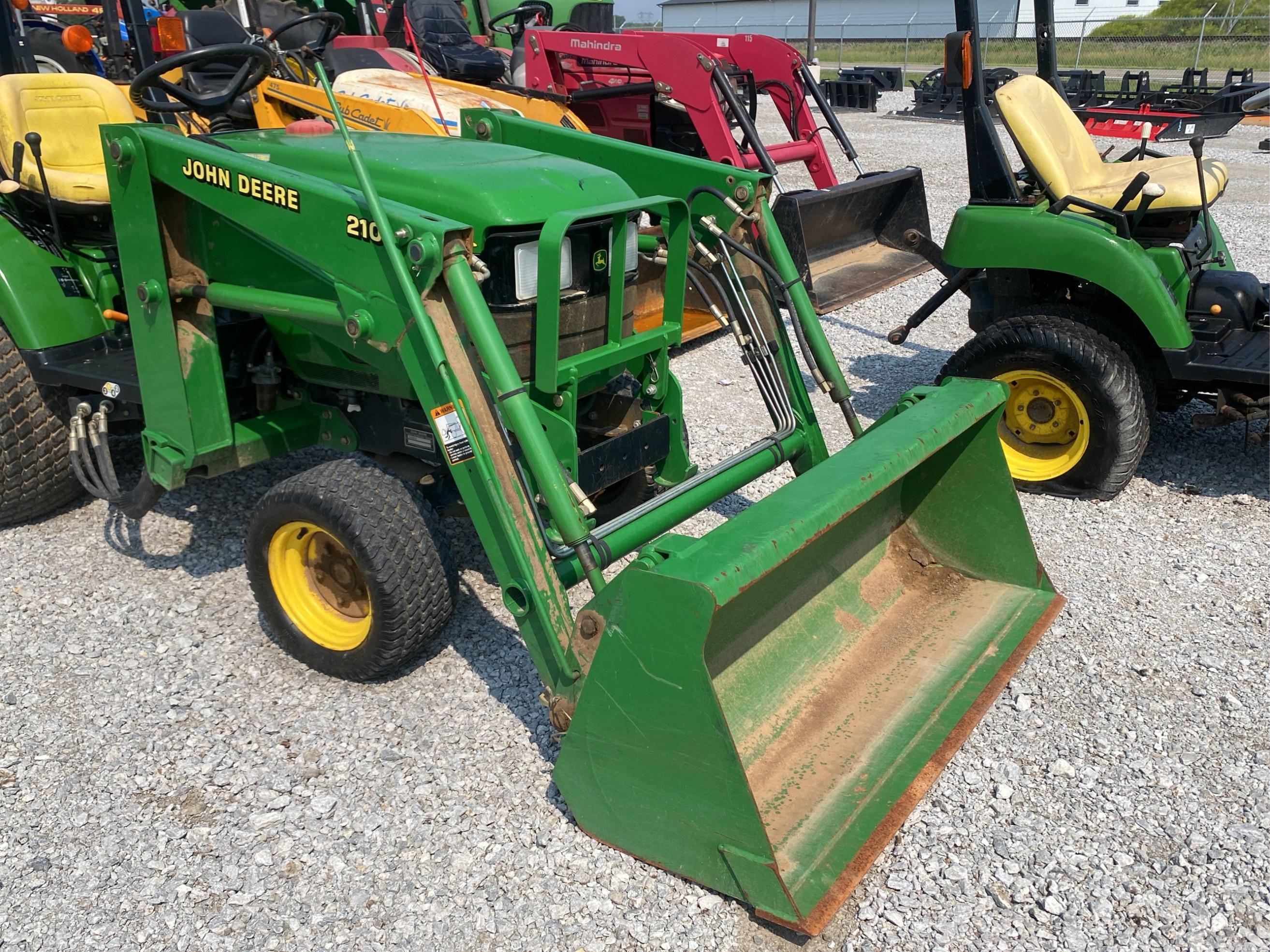John Deere 2210 Loader Tractor