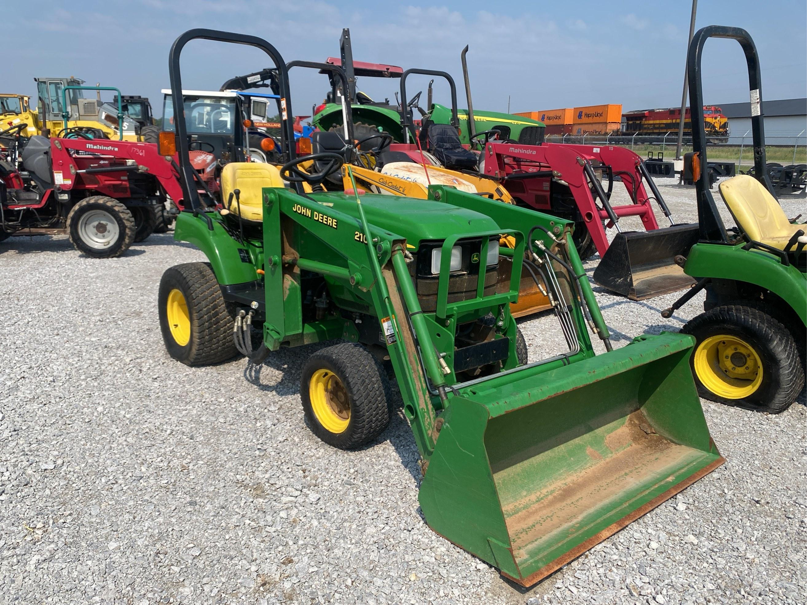 John Deere 2210 Loader Tractor