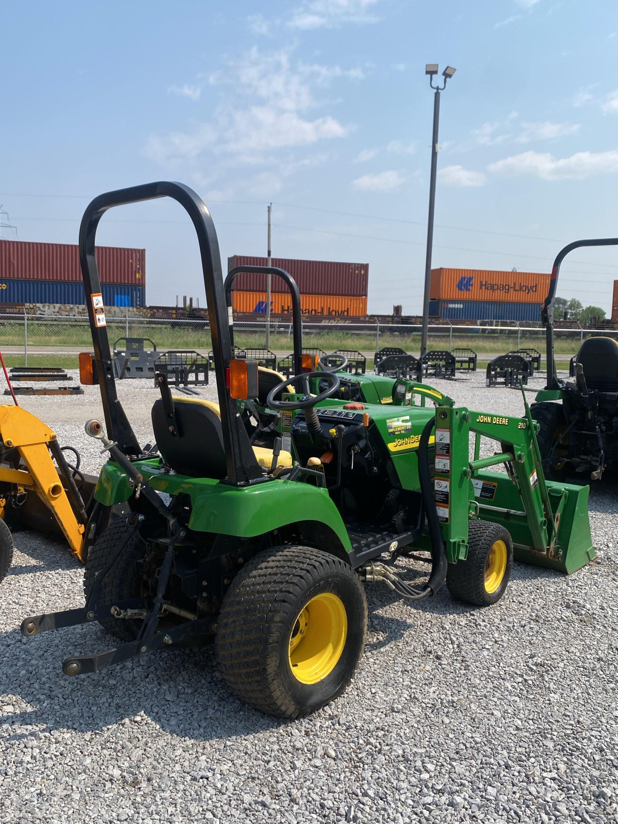 John Deere 2210 Loader Tractor