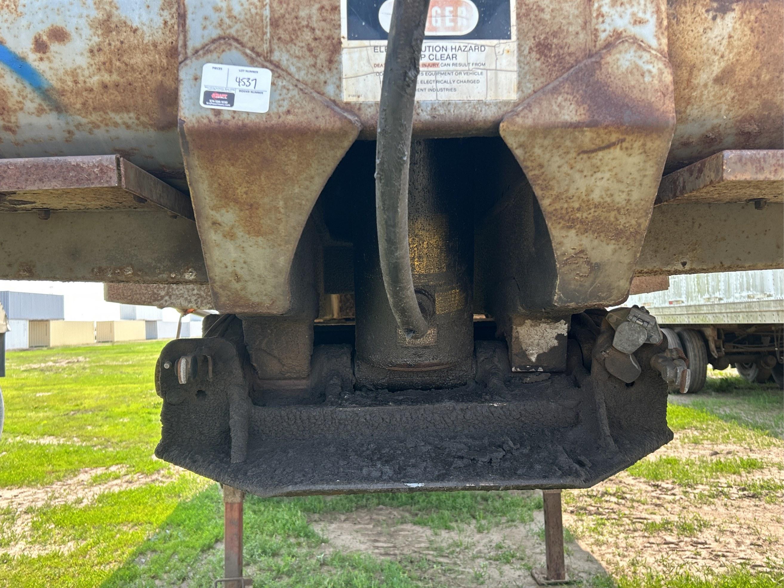 1994 23 Clement 1/4 Frame Dump Trailer