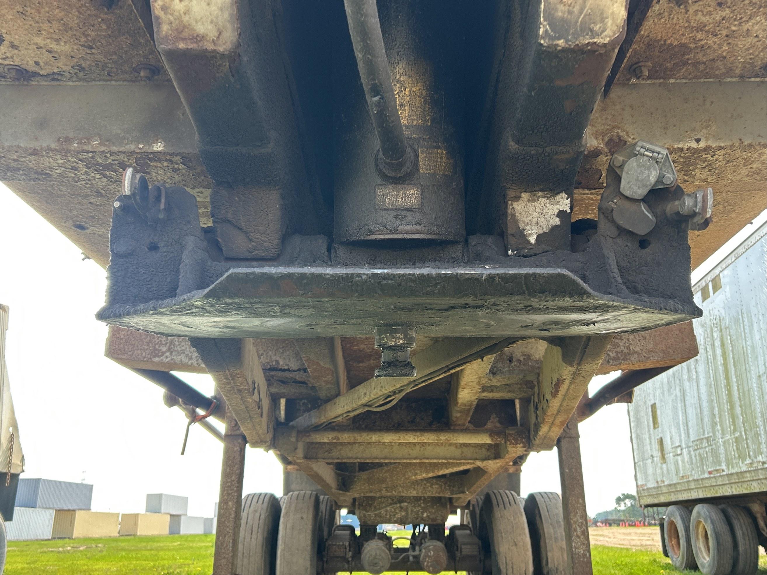 1994 23 Clement 1/4 Frame Dump Trailer
