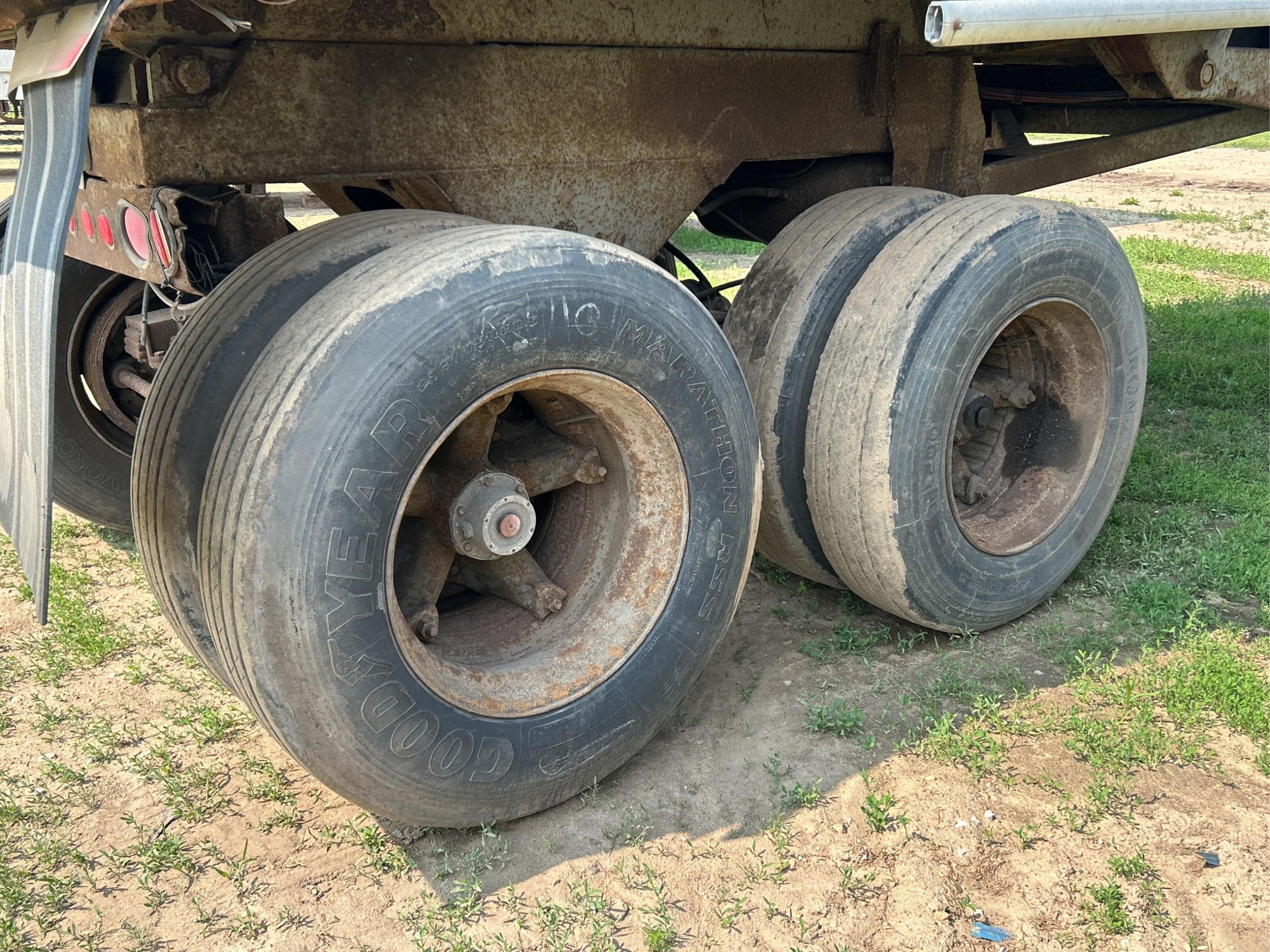1994 23 Clement 1/4 Frame Dump Trailer