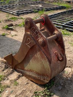 12 Excavator Bucket