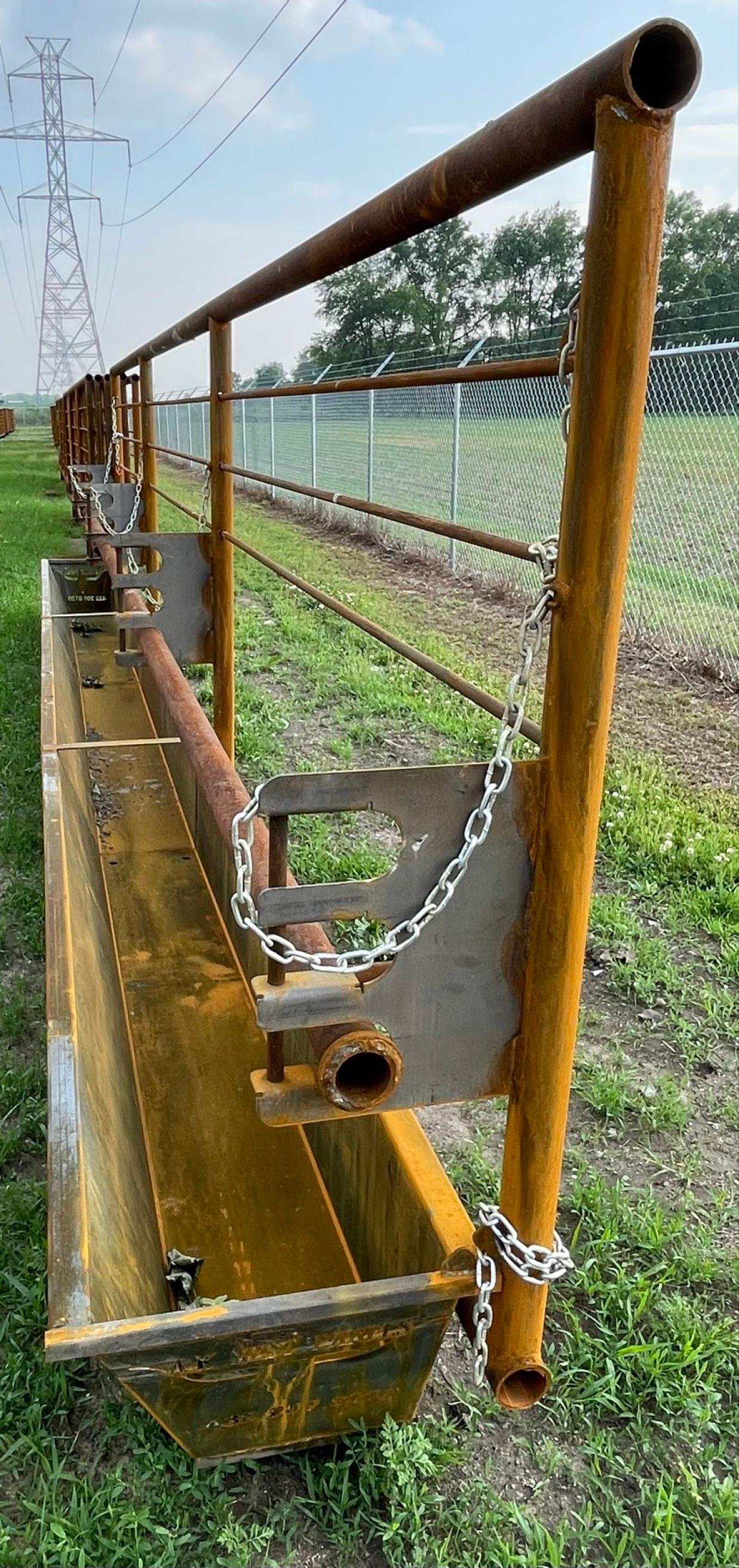Steel Pipe Cattle Panel w/ Feeder