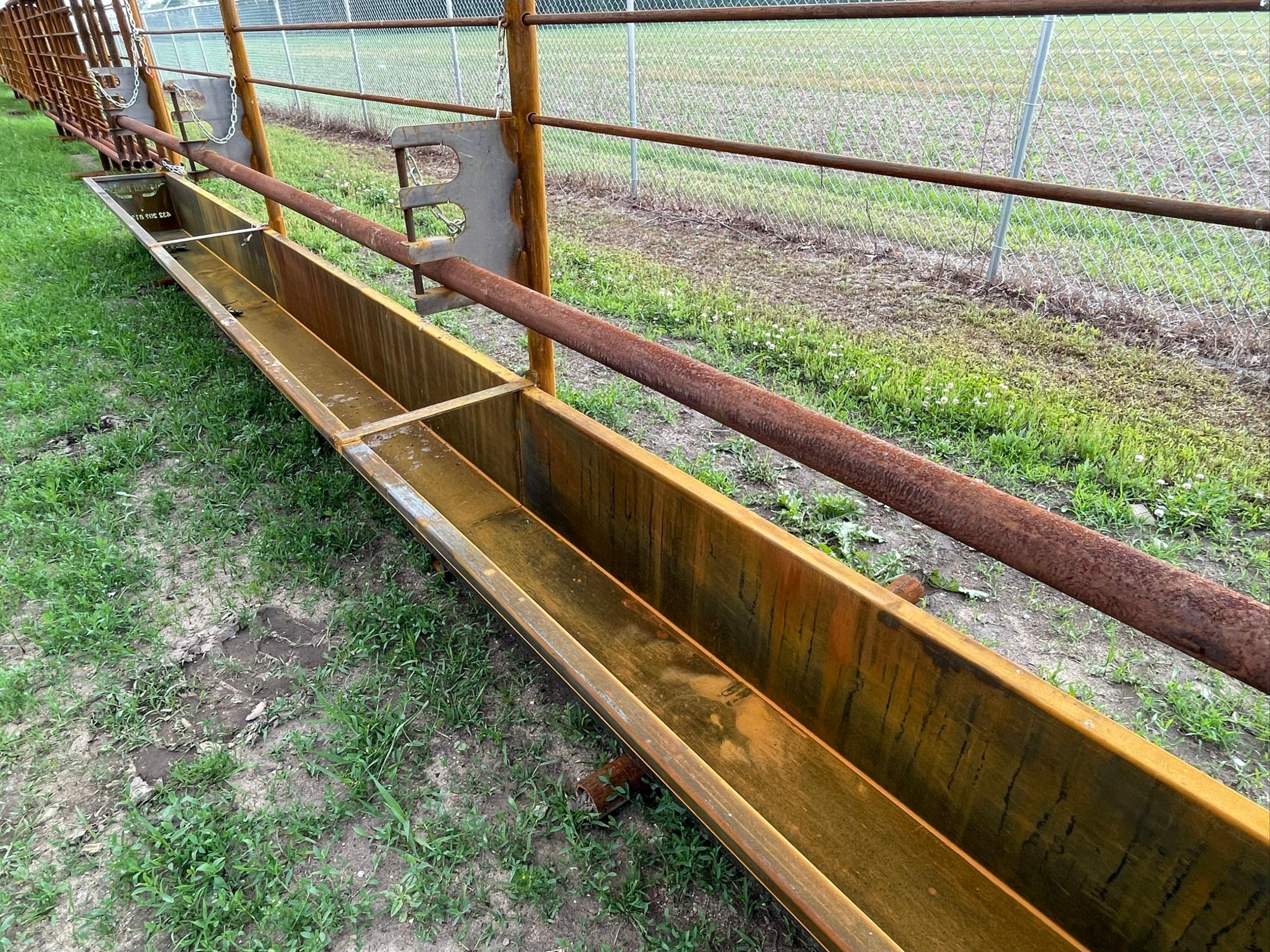 Steel Pipe Cattle Panel w/ Feeder