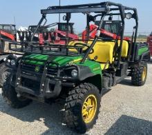 John Deere 825M S4 XUV Gator