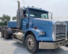 2003 Freightliner Conventional FLD112 Semi