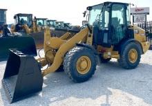 2021 Caterpillar 906M Loader
