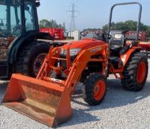 Kubota B3350 Loader Tractor