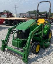 John Deere 1023E Loader Tractor