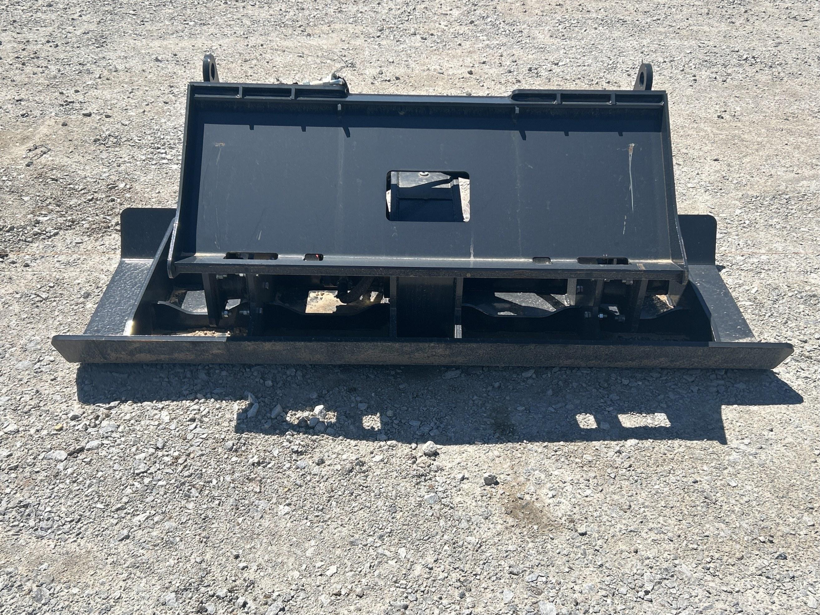 2024 LandHonor 72" Quick Attach Vibratory Plate Compactor