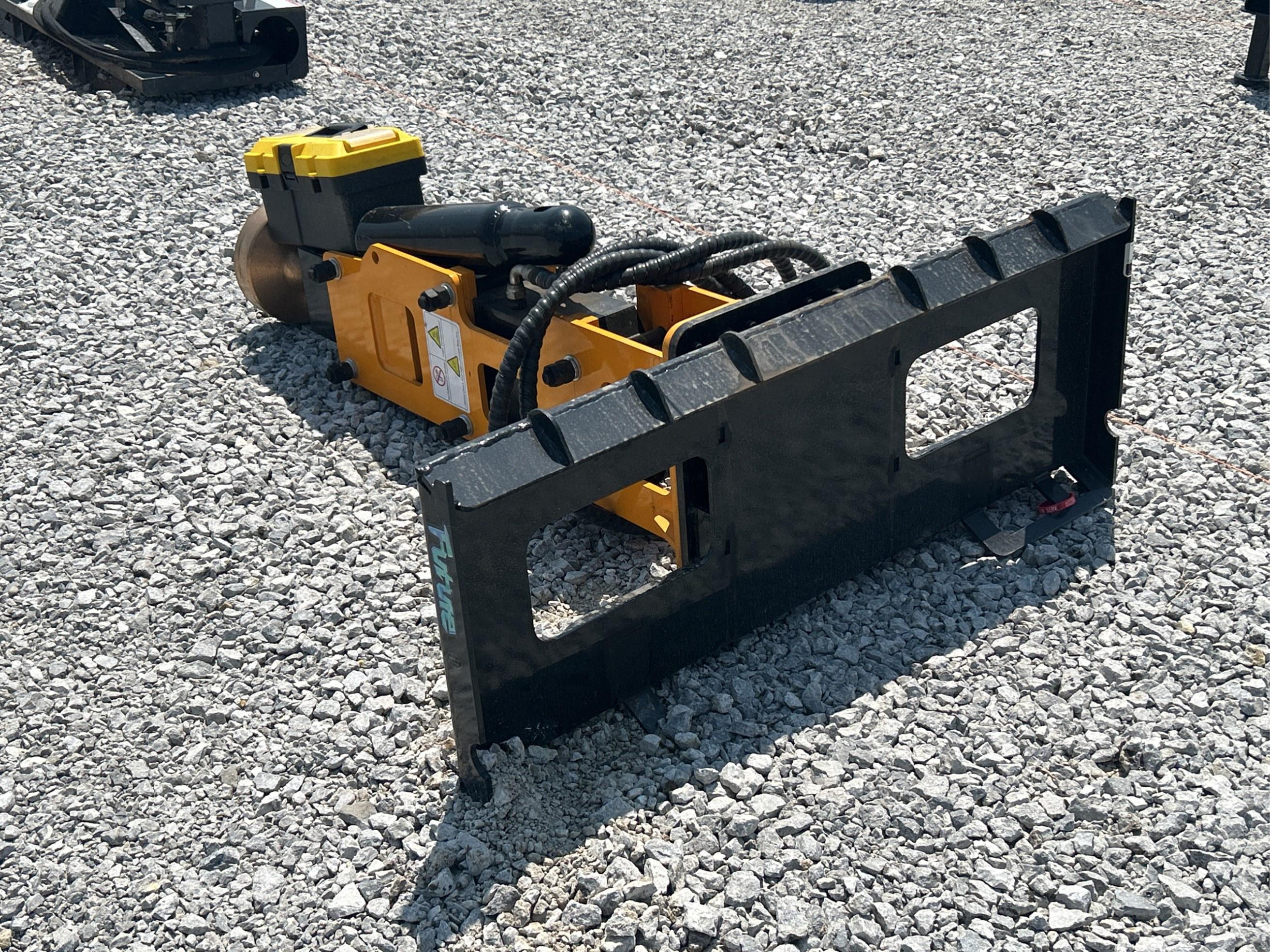2025 FUTURE Quick Attach Hydraulic Pile Hammer