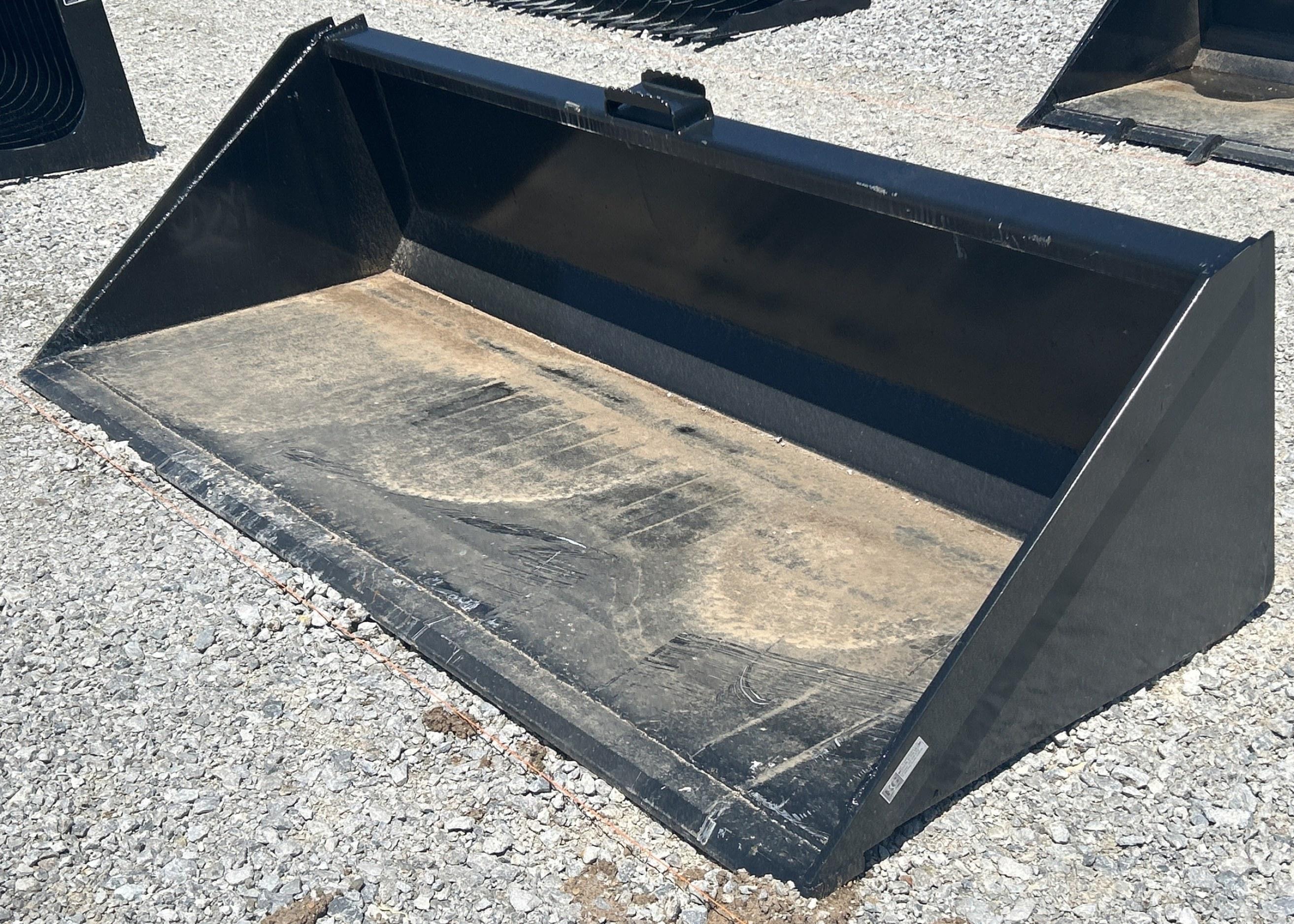 72" Quick Attach Bucket w/ Blade