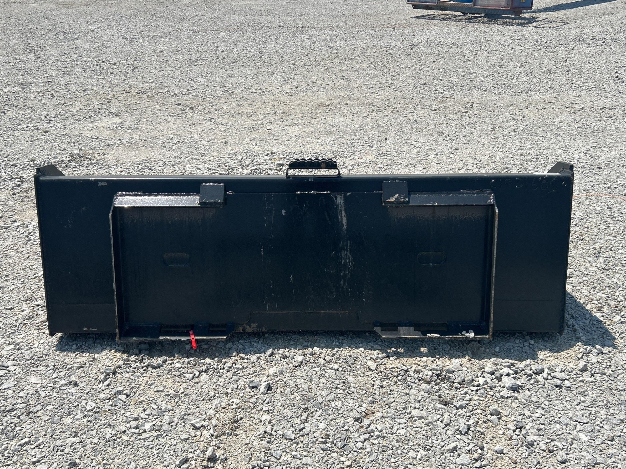 66" Quick Attach Bucket w/ Blade