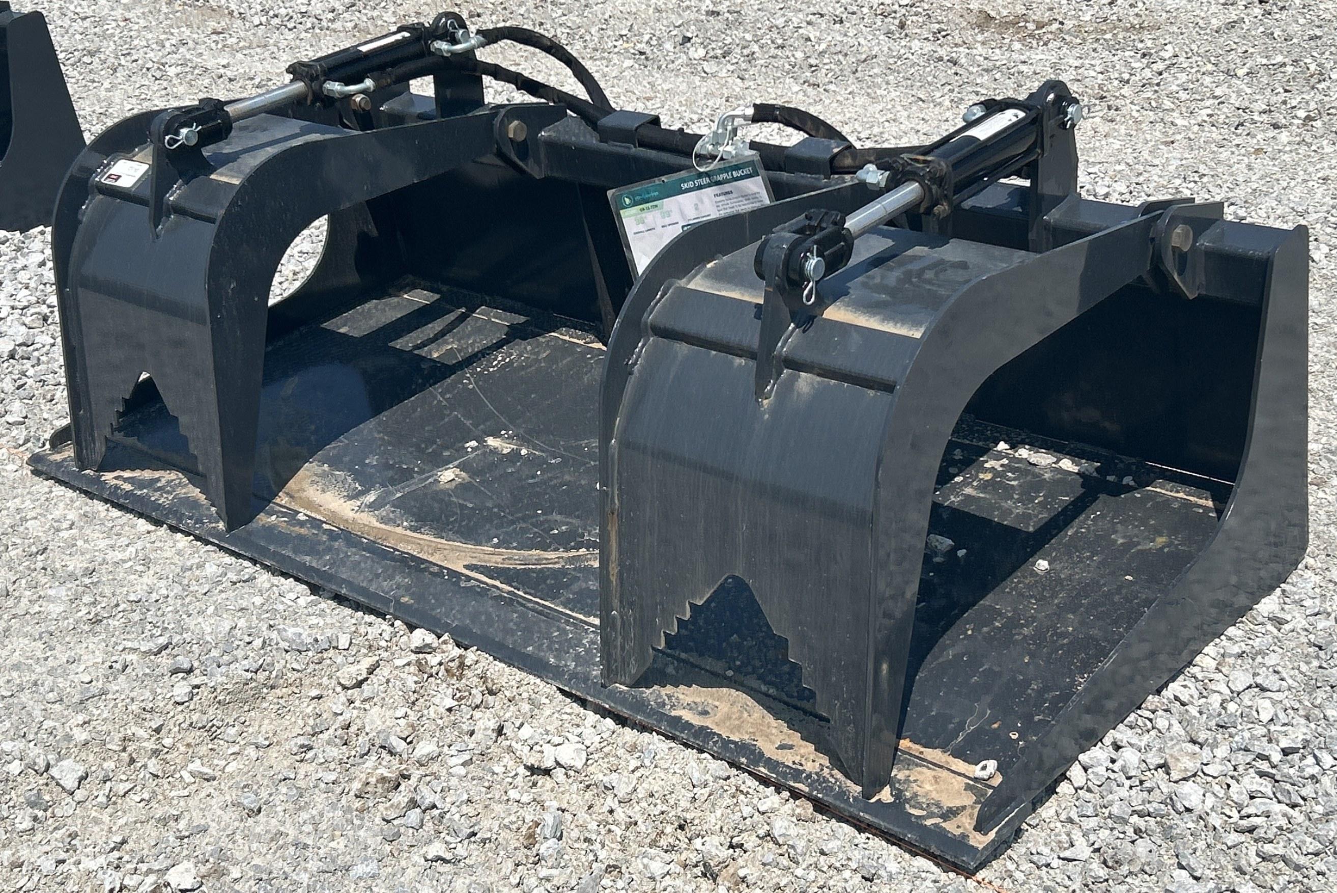 2025 Wolverine 72" Hydraulic Grapple Bucket