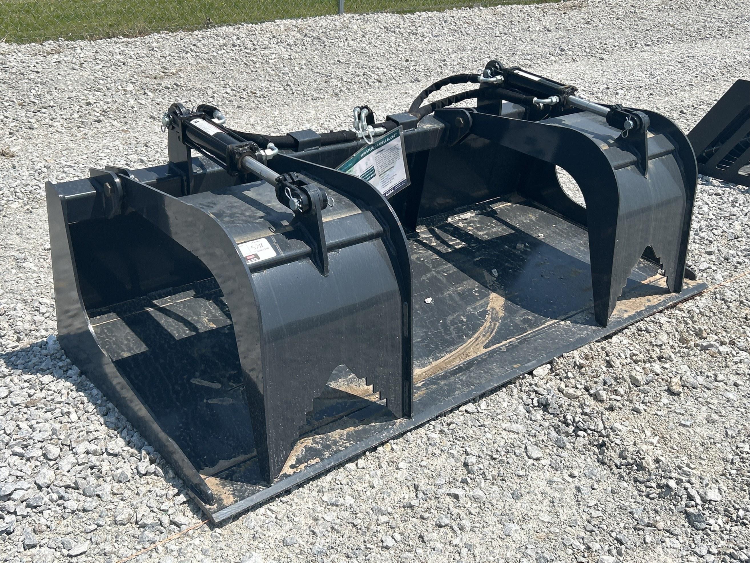 2025 Wolverine 72" Hydraulic Grapple Bucket