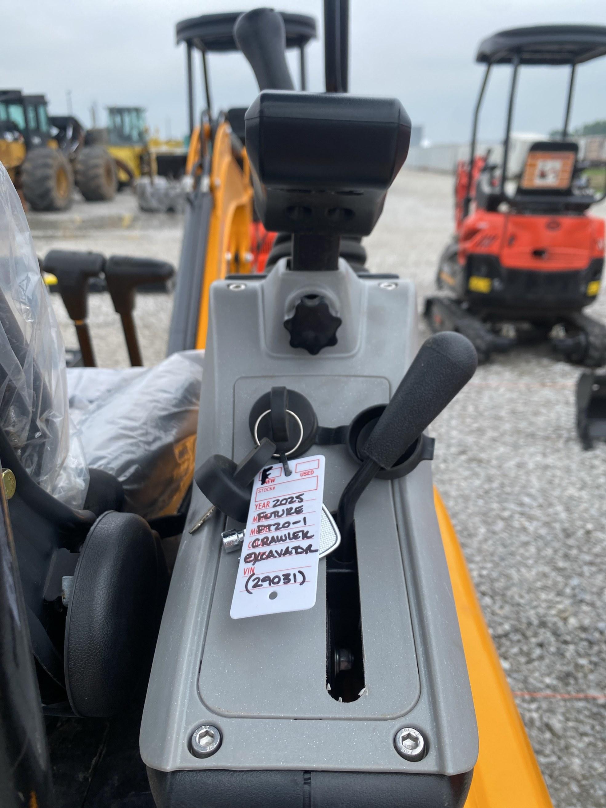 2025 FUTURE FT20 Crawler Excavator