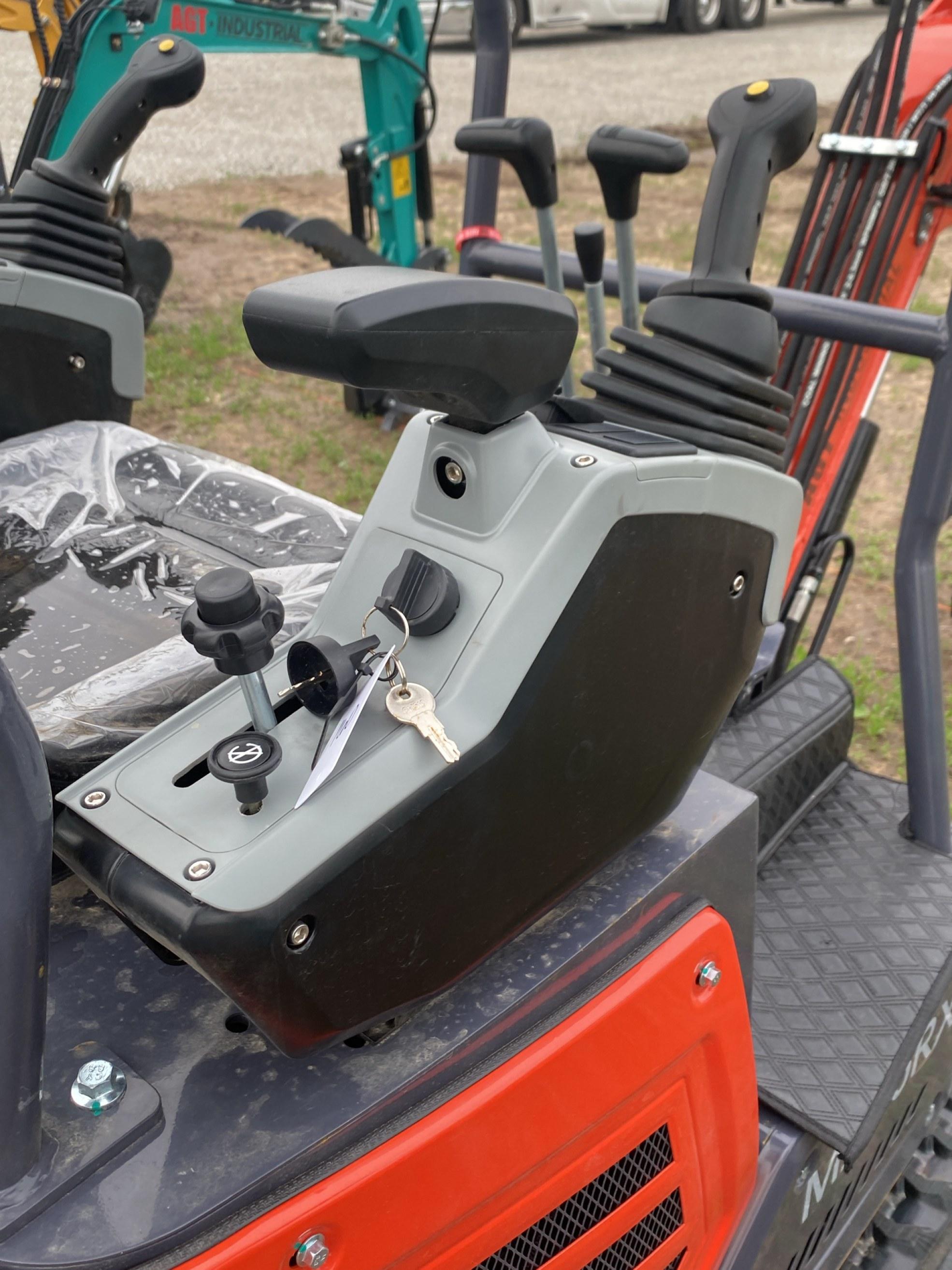 2025 AGT MX15RX Mini Excavator