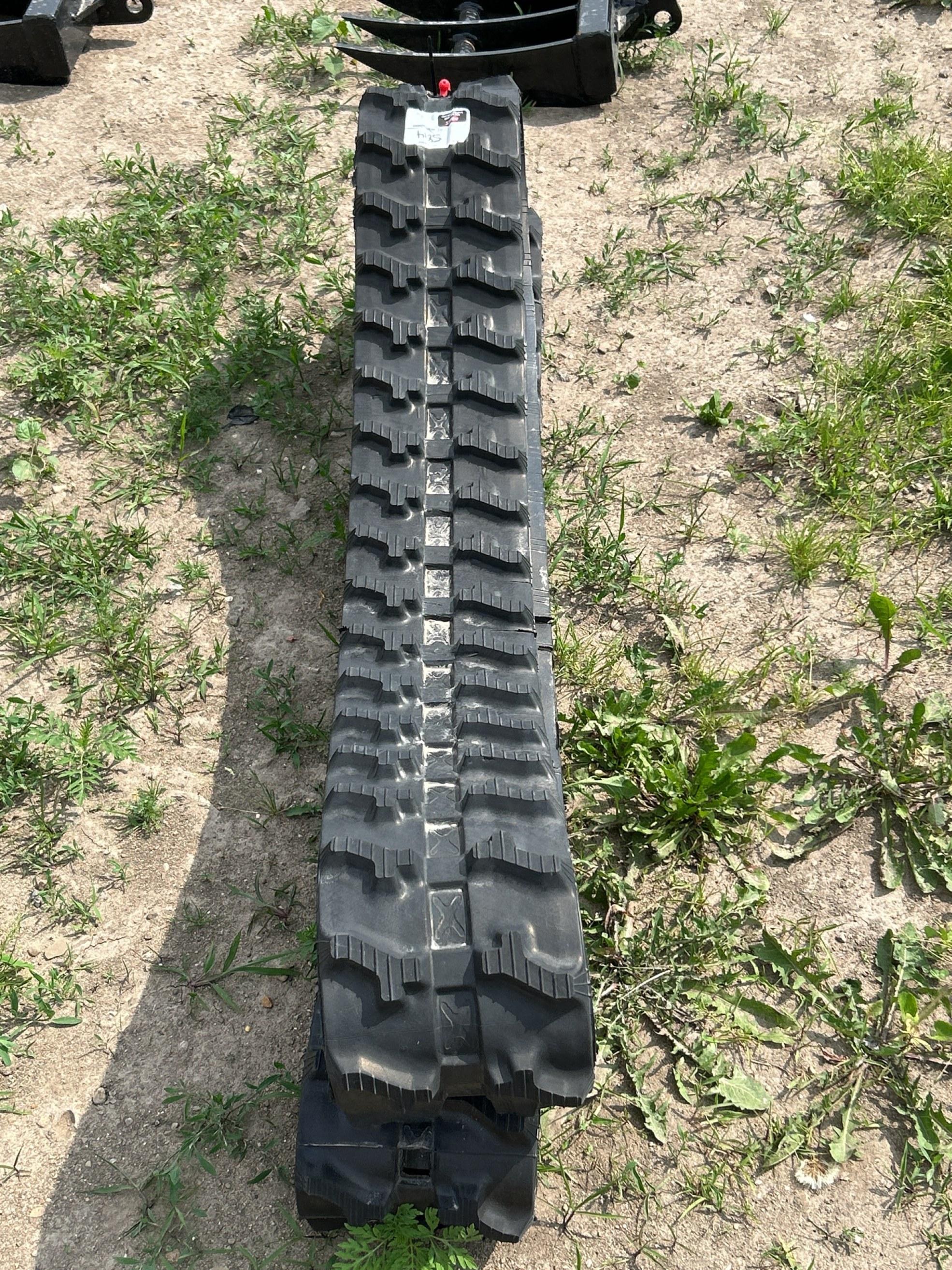 2025 TPM Mini Excavator Rubber Tracks, 180x72x37