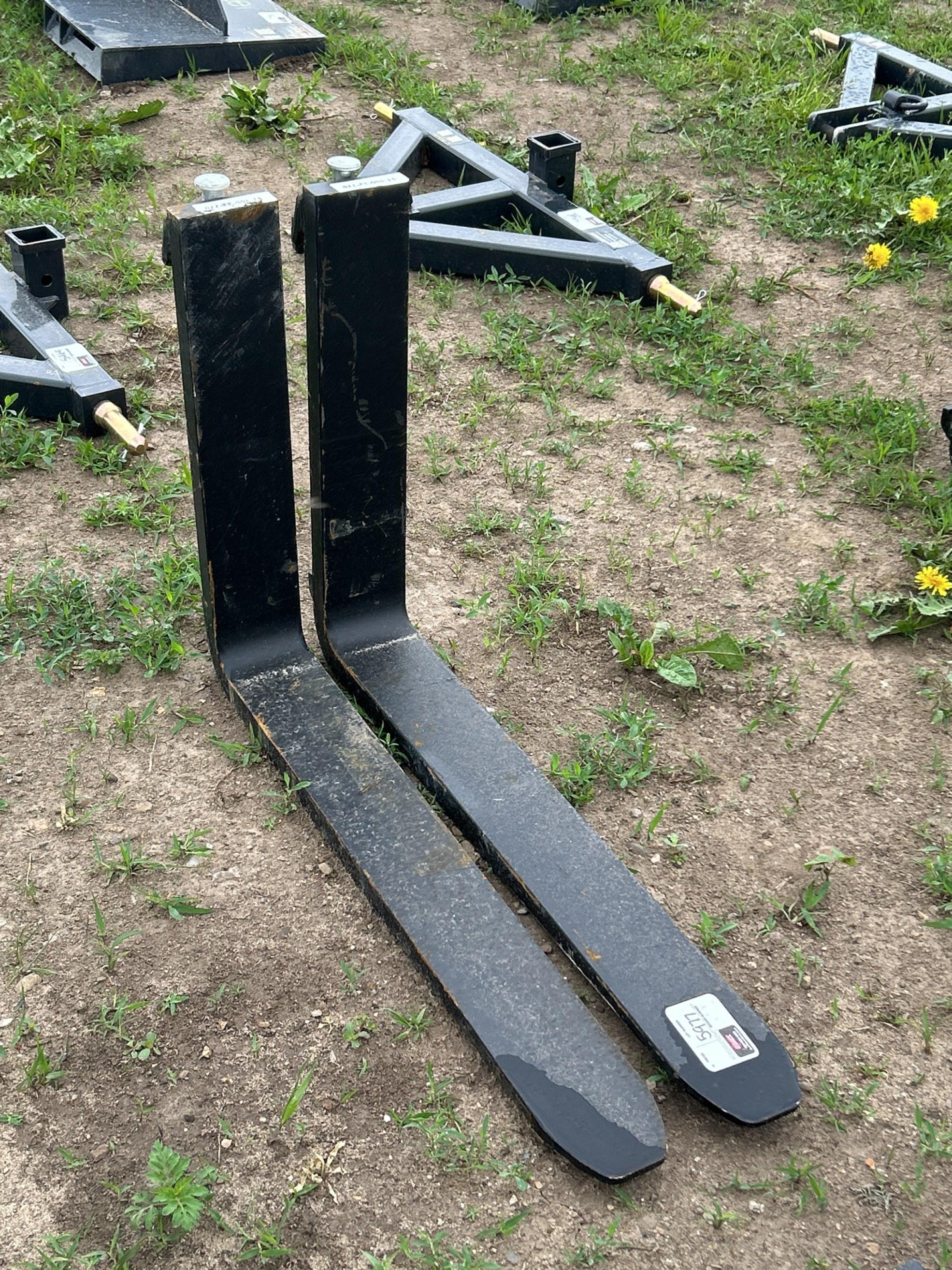2025 Wolverine 30" Forks