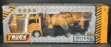 AO HAI 8-Channel Remote Control Truck