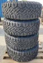 GOODYEAR Wrangler DuraTrac LT265/70R17 Tires