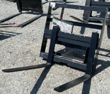 2025 Wolverine 30Ó Quick Attach Mini Skid Steer Pallet Forks