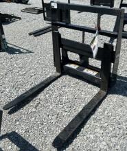 2025 Wolverine 30Ó Quick Attach Mini Skid Steer Pallet Forks