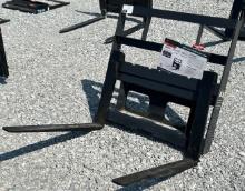 2025 Wolverine 30Ó Quick Attach Mini Skid Steer Pallet Forks