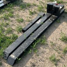 2025 Wolverine Adjustable Clip-On Pallet Forks