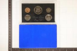 1972 US PROOF SET (WITH BOX)