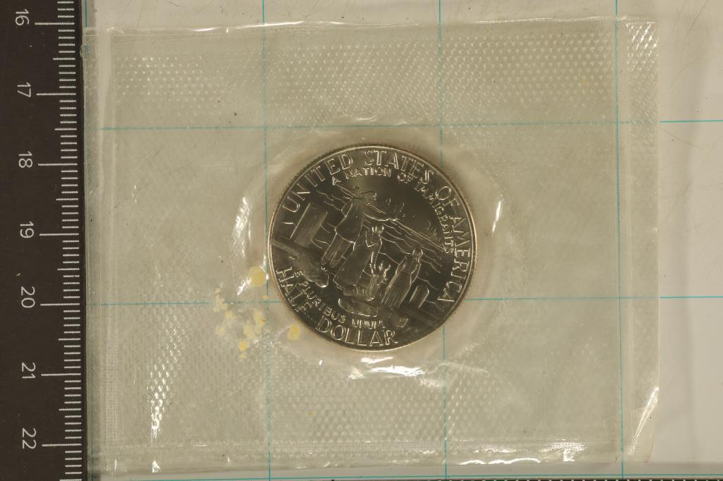 1986-D US UNC HALF DOLLAR STATUE OF LIBERTY