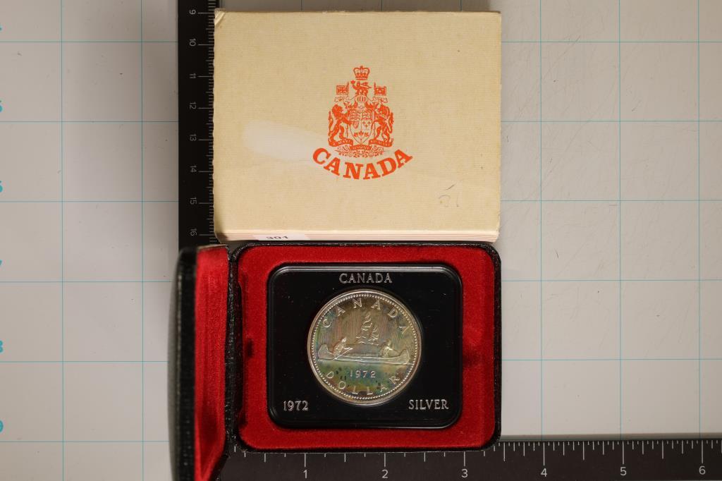 1972 CANADA SILVER $1 BU .3750 OZ. ASW IN BLACK