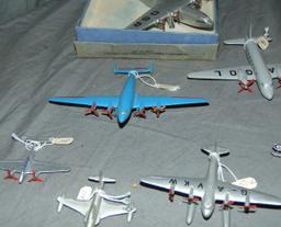 Dinky. Airplane Lot.