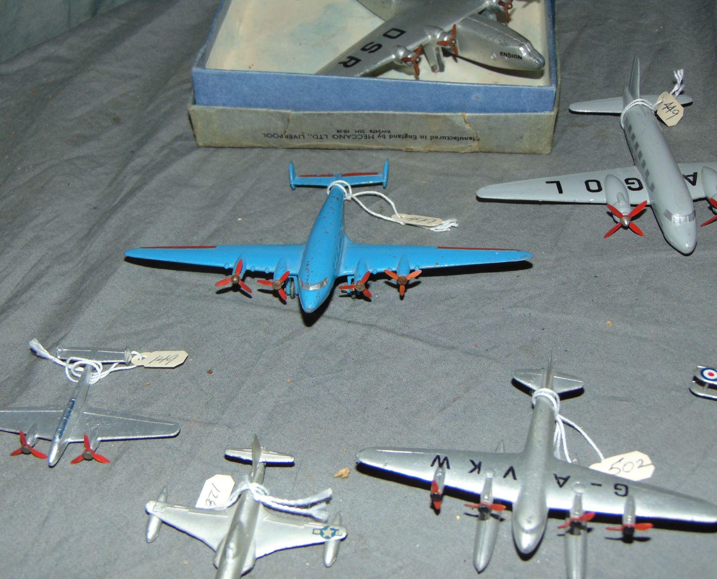 Dinky. Airplane Lot.