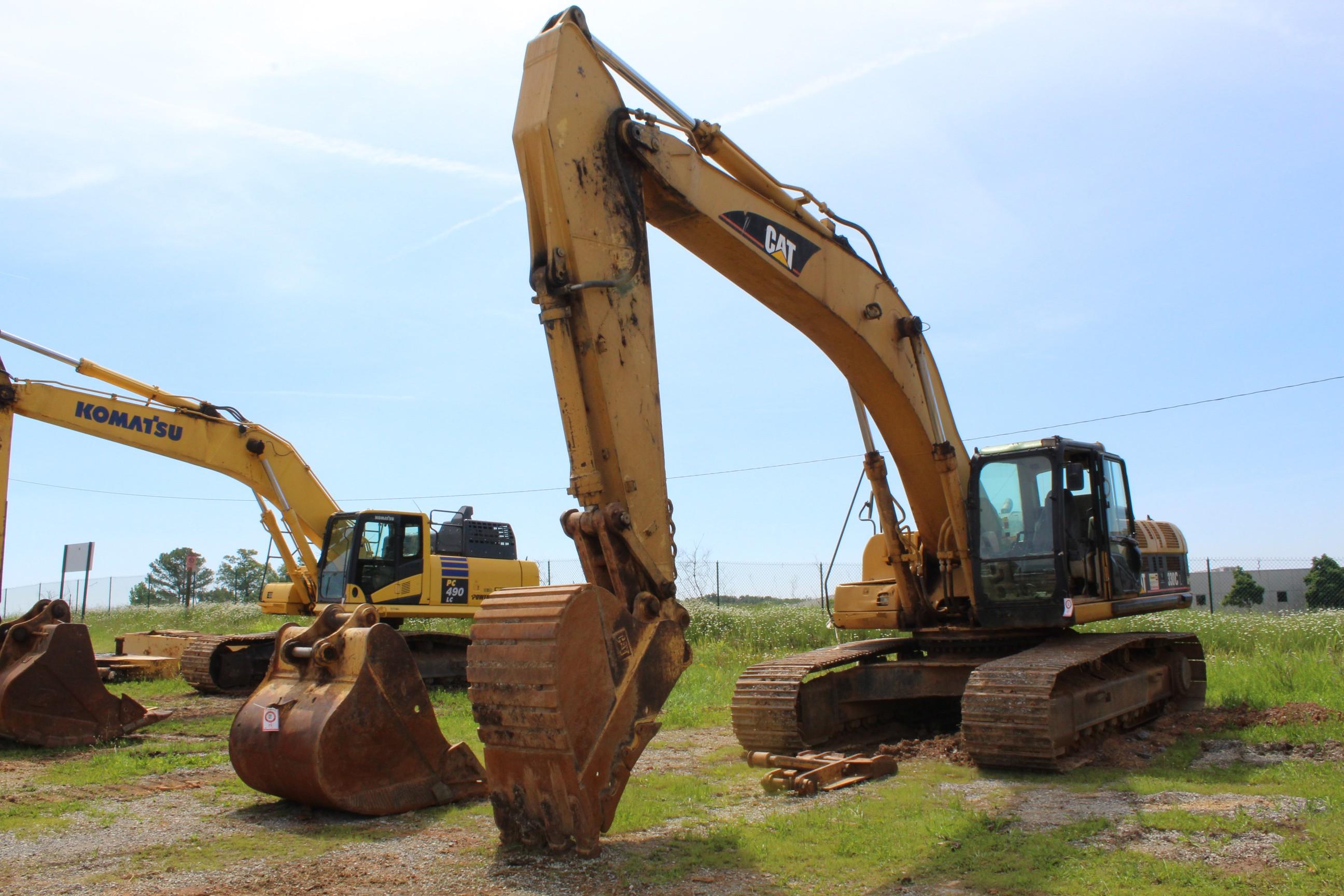 2004 CAT 330CL Hydraulic Excavator w/ 30" Bucket, Solsbee Manual Thumb, 101