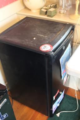 Kenmore Under Counter Refrigerator