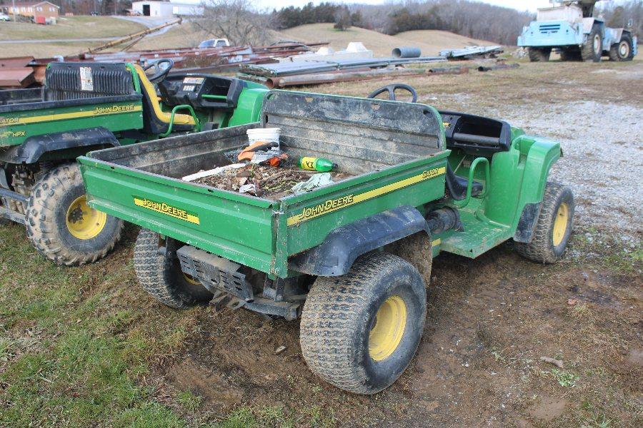 John Deere Gator