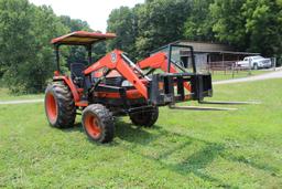 Kubota L3010 Tractor