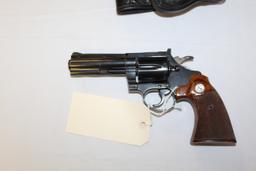 Colt Diamondback .22 LR s/n D25155