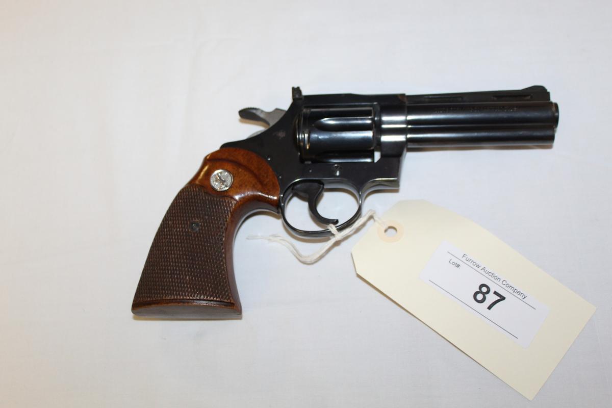 Colt Diamondback .22 LR s/n D25155