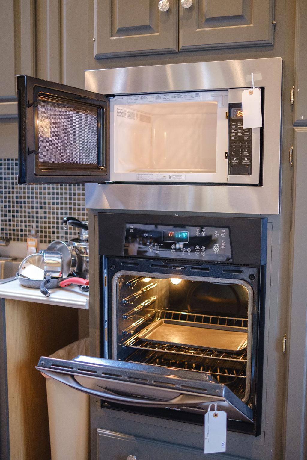 Assorted Lot to Include - (1) Microwave Model UMC5165AS , S/N XV32900016, A