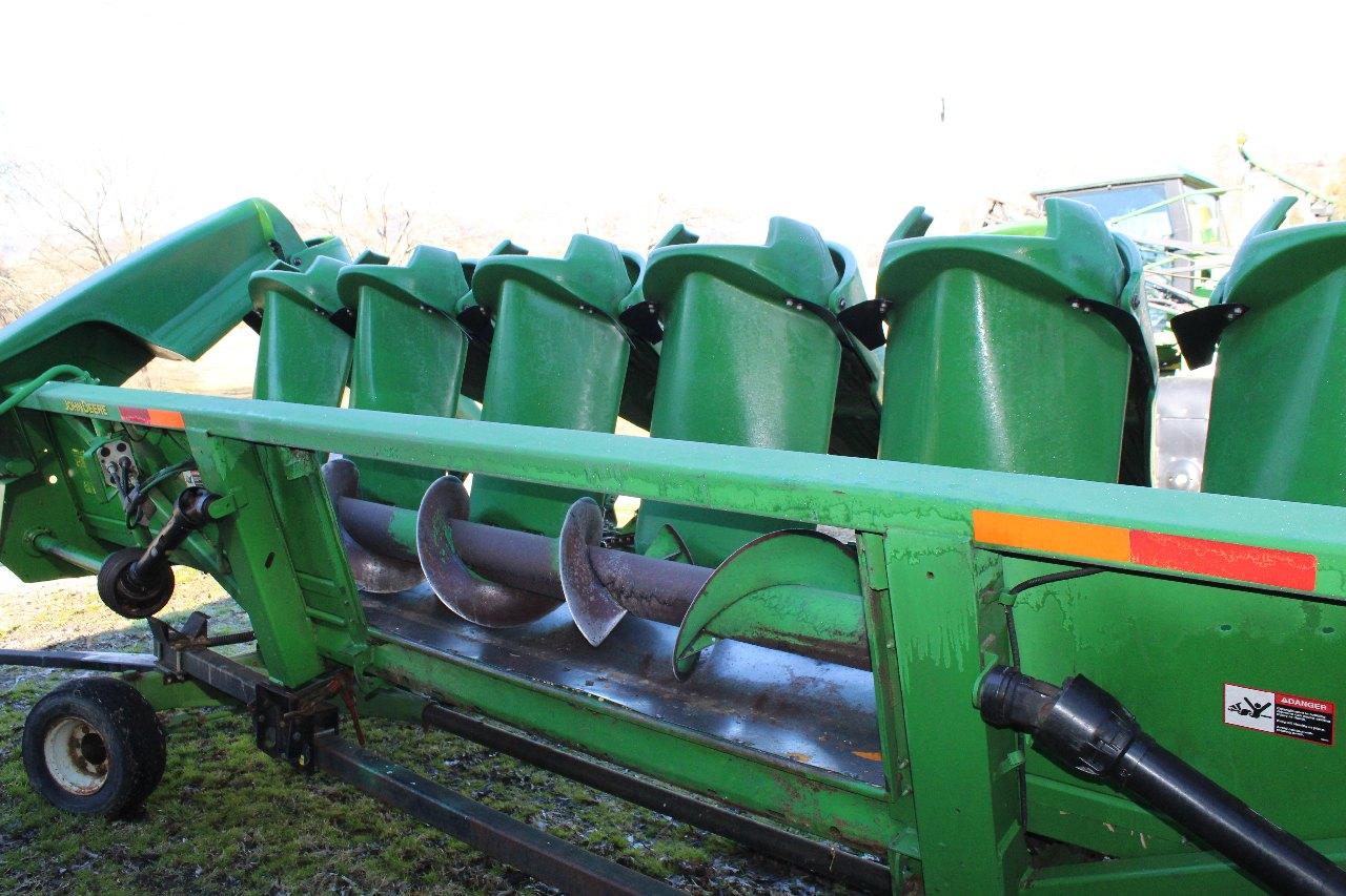 John Deere 893, 8 row corn head, S/N H00893X715696