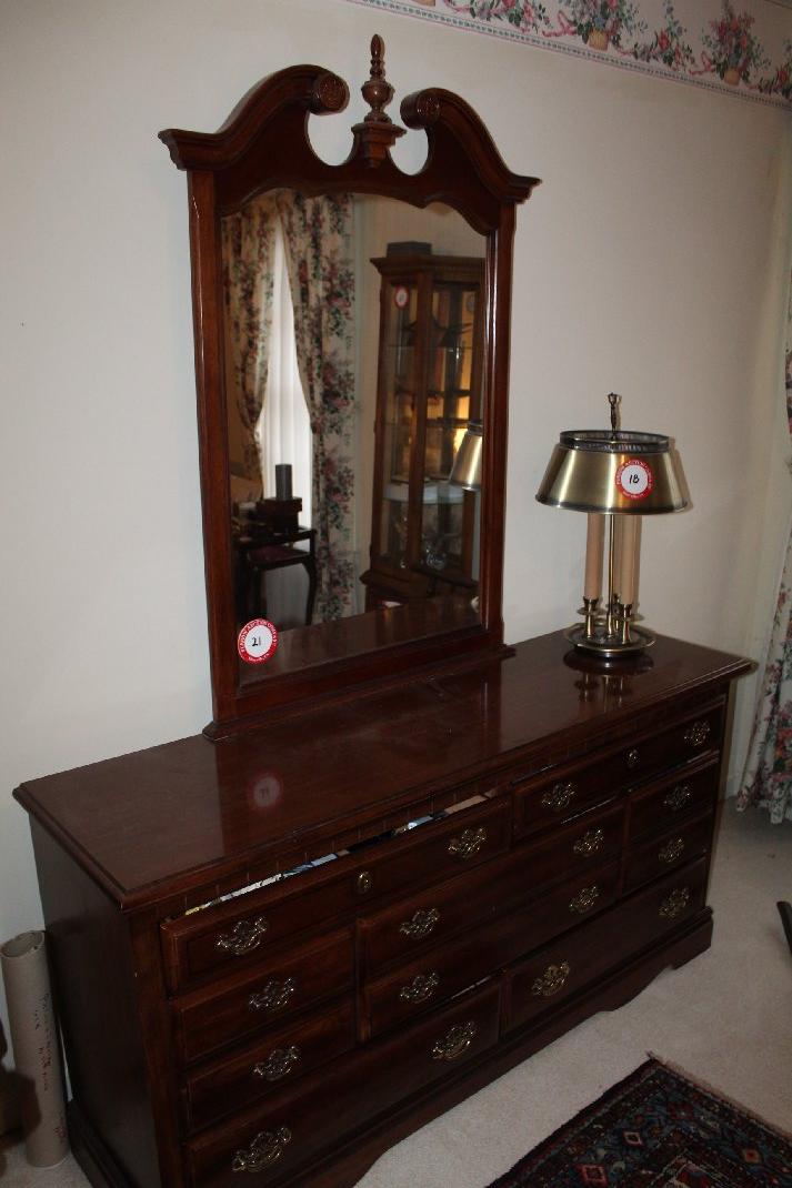 Wooden 7 Drawer Dresser With Matching Mirror - 62"w X 18"d X 32"h - Mirror