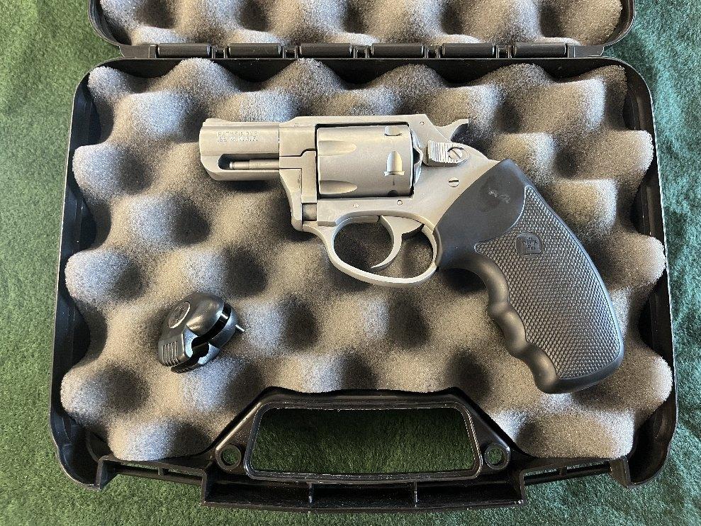 Charter Arms Pathfinder .22 WMRF SN 79467