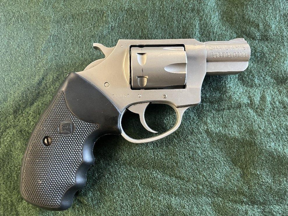 Charter Arms Pathfinder .22 WMRF SN 79467