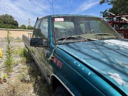 1995 Chevy 2500 Extended Cab V-8, Auto, 4WD 270,760 ODO